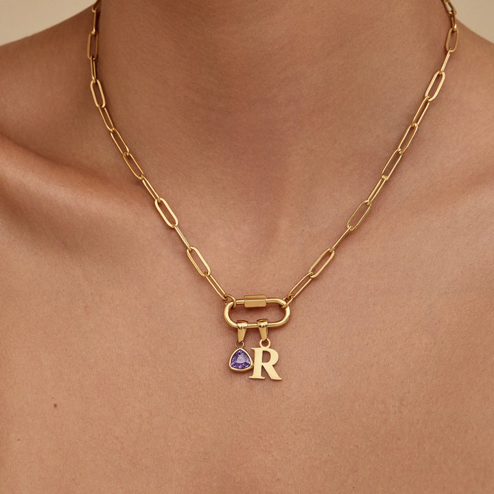 Karabiner Charm Lock nyaklánc kezdőbetűvel és születési kövekkel