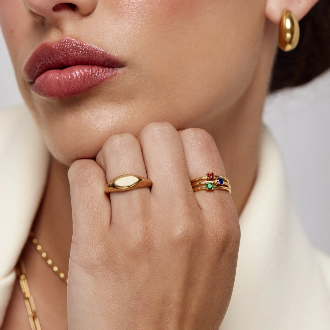 Dainty Birthstone gyűrű