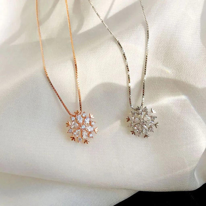 Ragyogó hókristály nyaklánc arany és ezüst színben