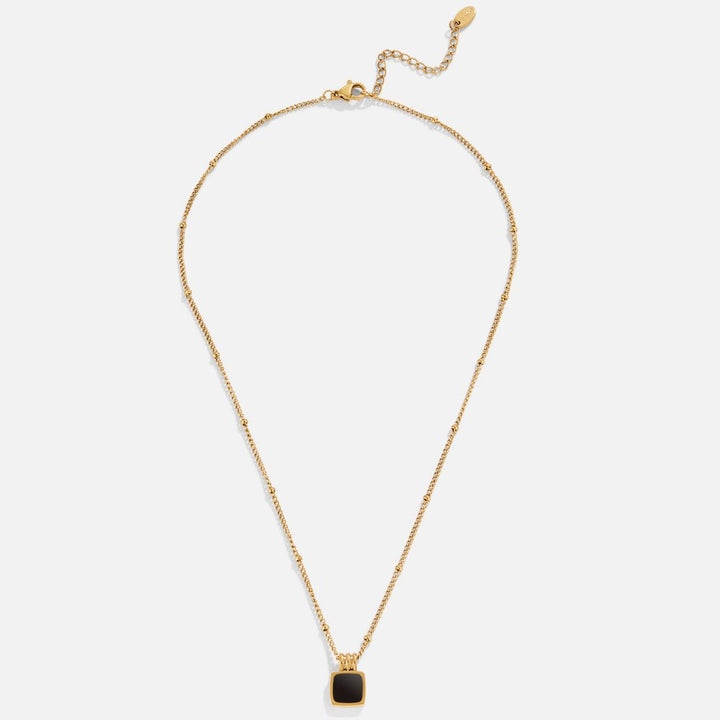 Fekete Lucia függős nyaklánc