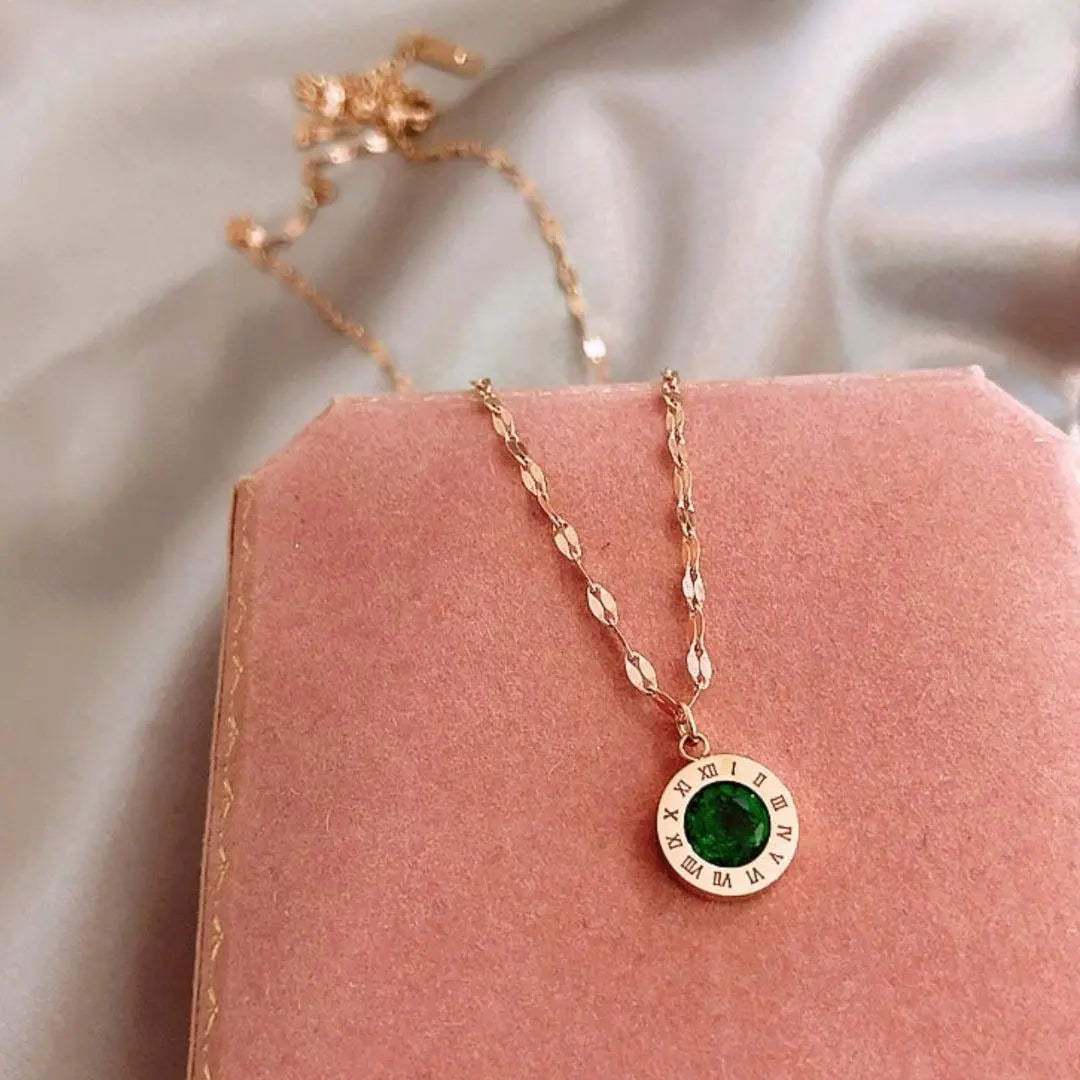 arany nyaklánc se smaragddal