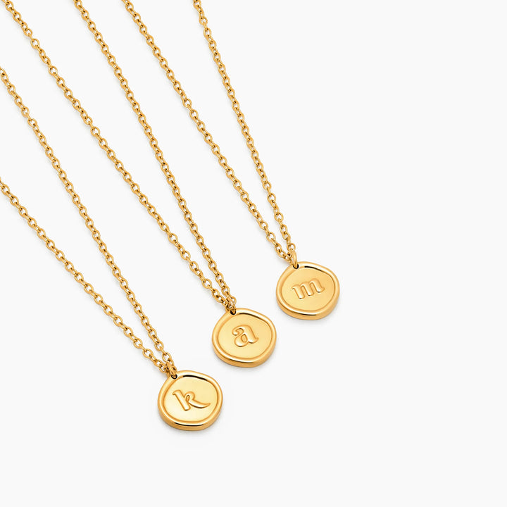 Kezdeti bélyegző nyaklánc