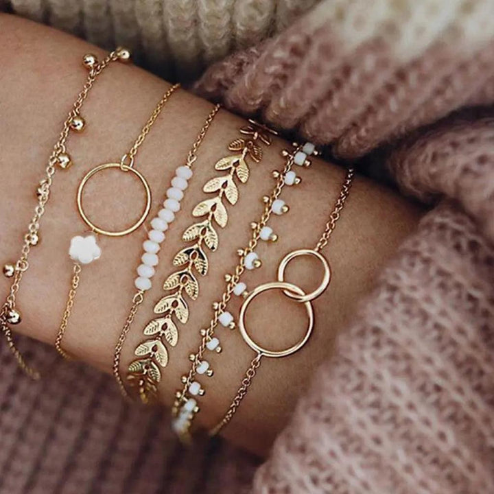 Boho aranyszínű karkötőszett